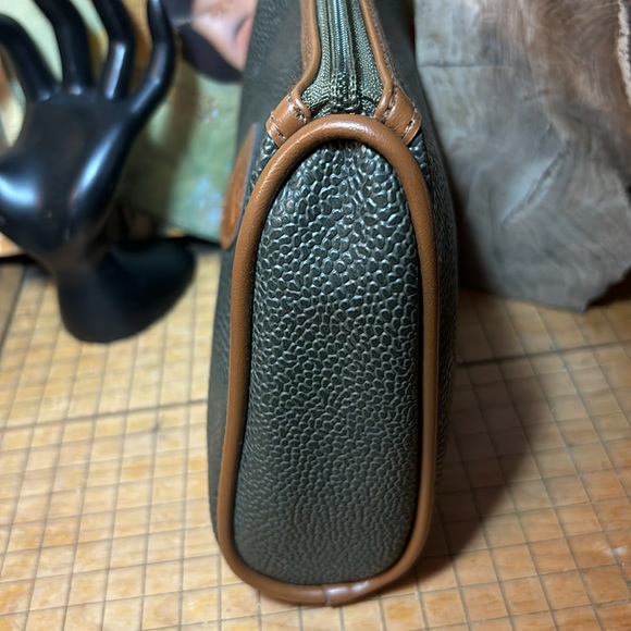 Gucci Parfums Green Tan Vintage Bag Zip Top Travel Toiletries 8.25”x6.5”x2.75” - Picture 7 of 17